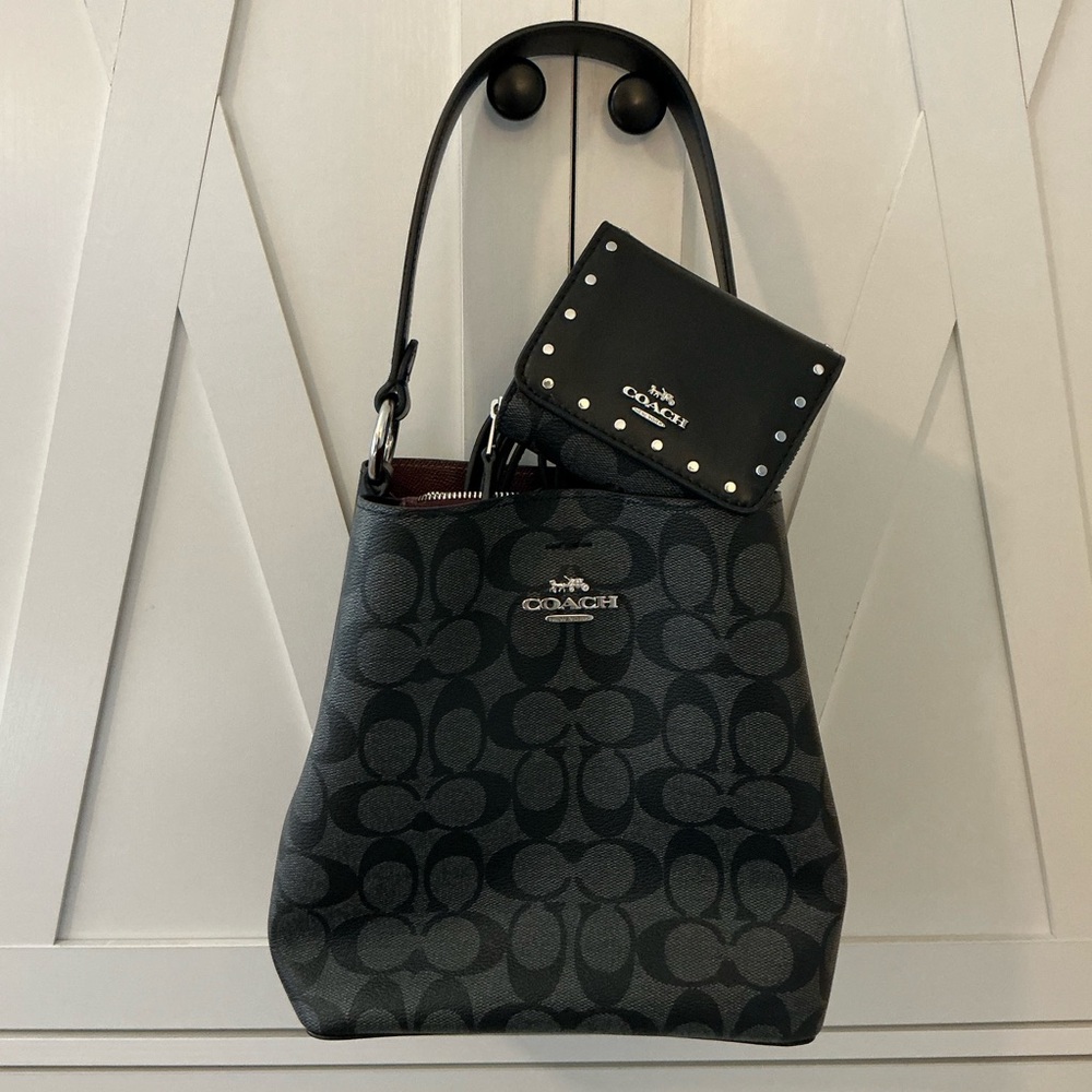Coach Bucket bag and wallet